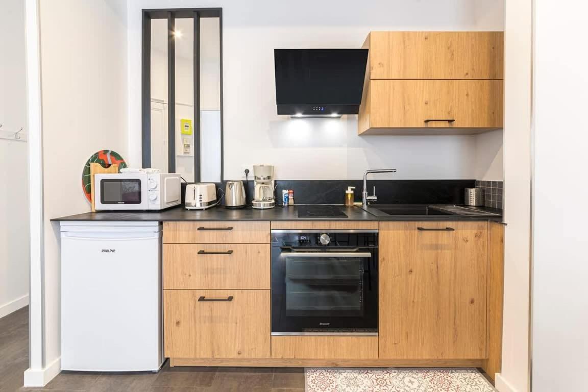 L'Echapee- Bel Appartement Renove Et Proche Gare Rennes Exterior foto