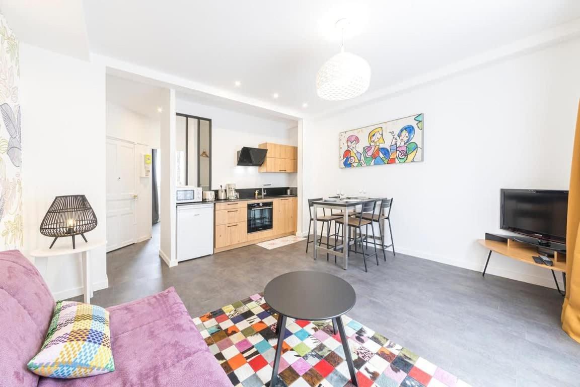L'Echapee- Bel Appartement Renove Et Proche Gare Rennes Exterior foto